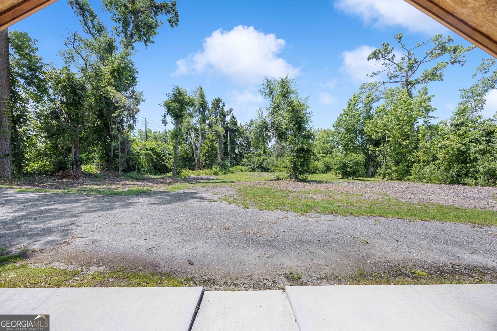321 East Street Lake Park - 34