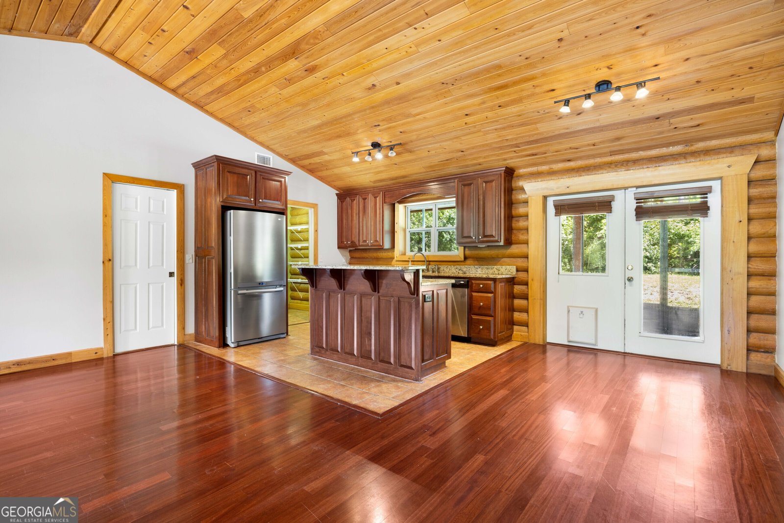321 East Street Lake Park - 4