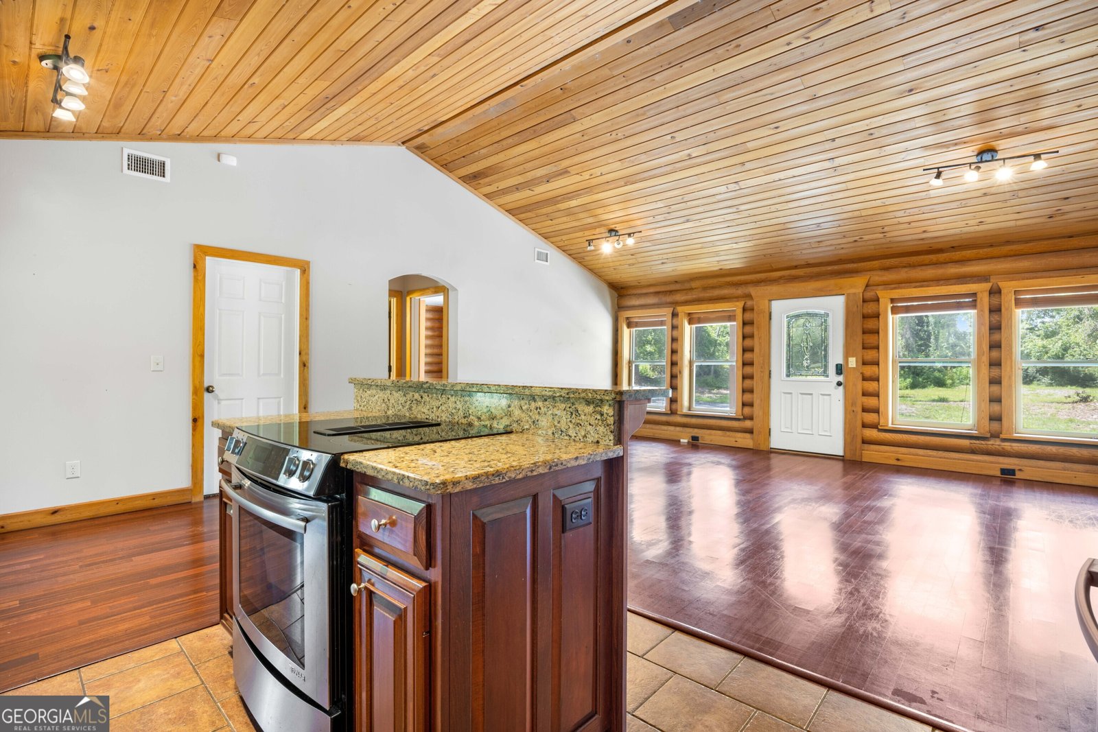 321 East Street Lake Park - 9