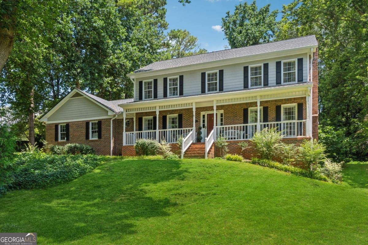 3835 THORNHILL Drive Lilburn - 1