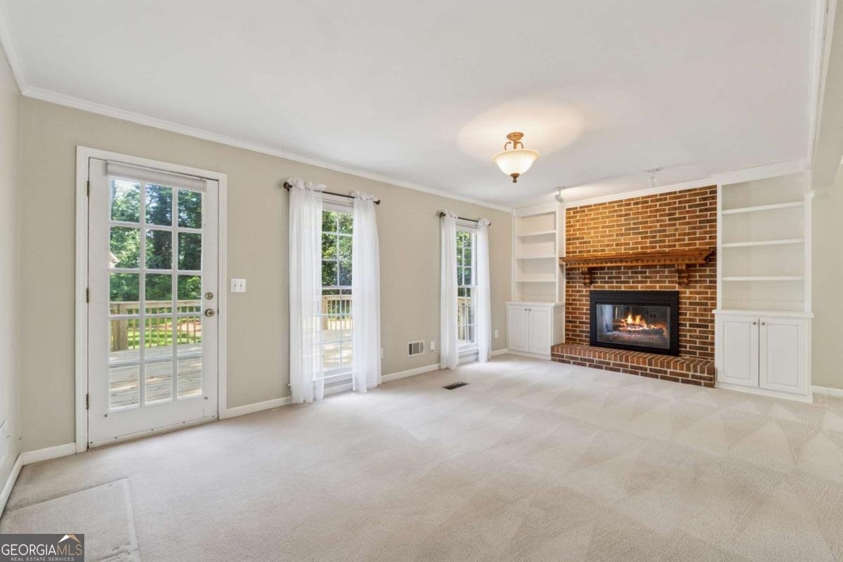 3835 THORNHILL Drive Lilburn - 11