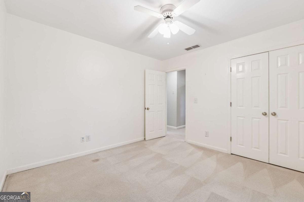 3835 THORNHILL Drive Lilburn - 33