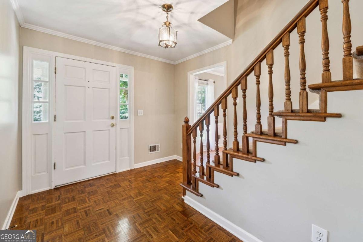 3835 THORNHILL Drive Lilburn - 5
