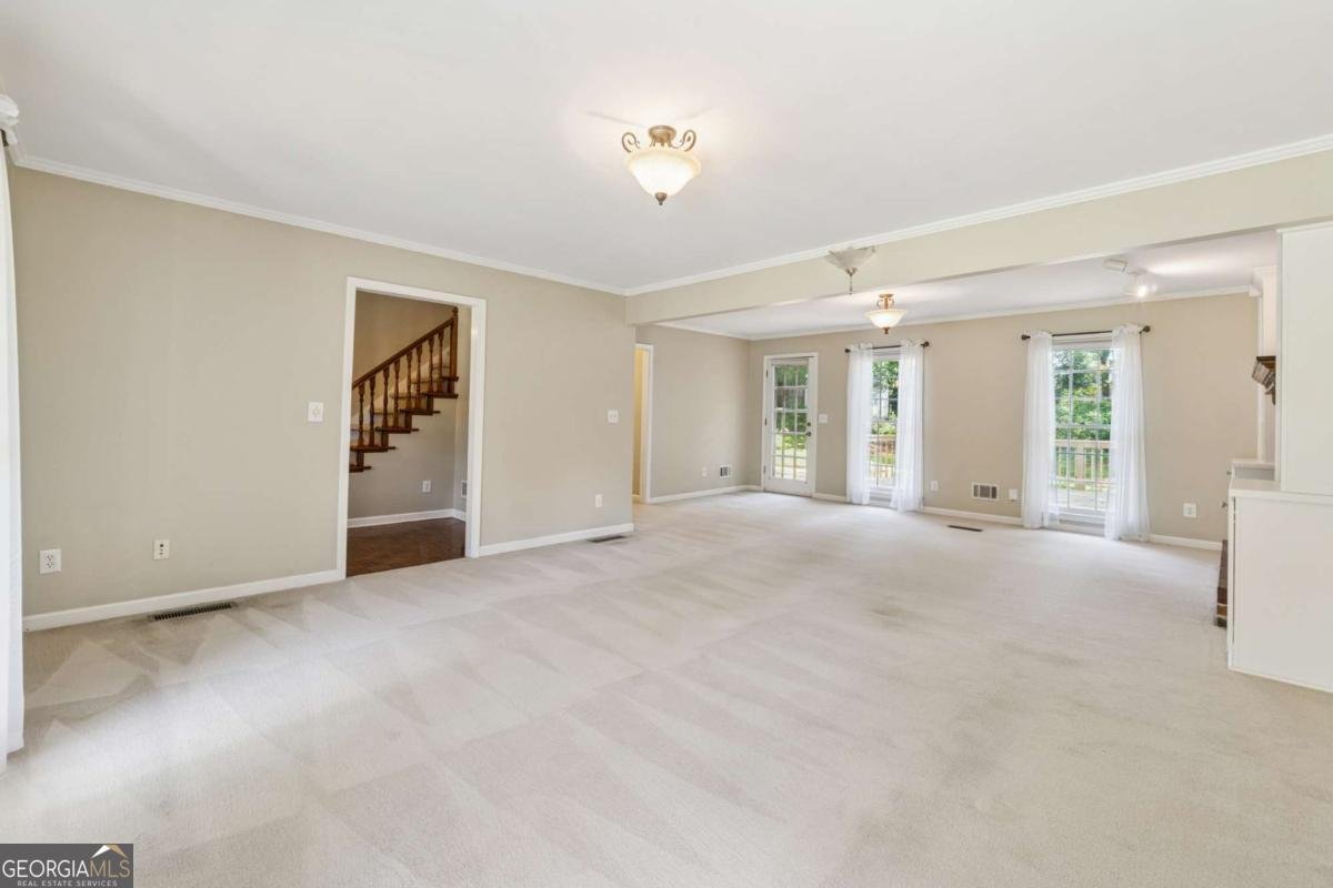 3835 THORNHILL Drive Lilburn - 9