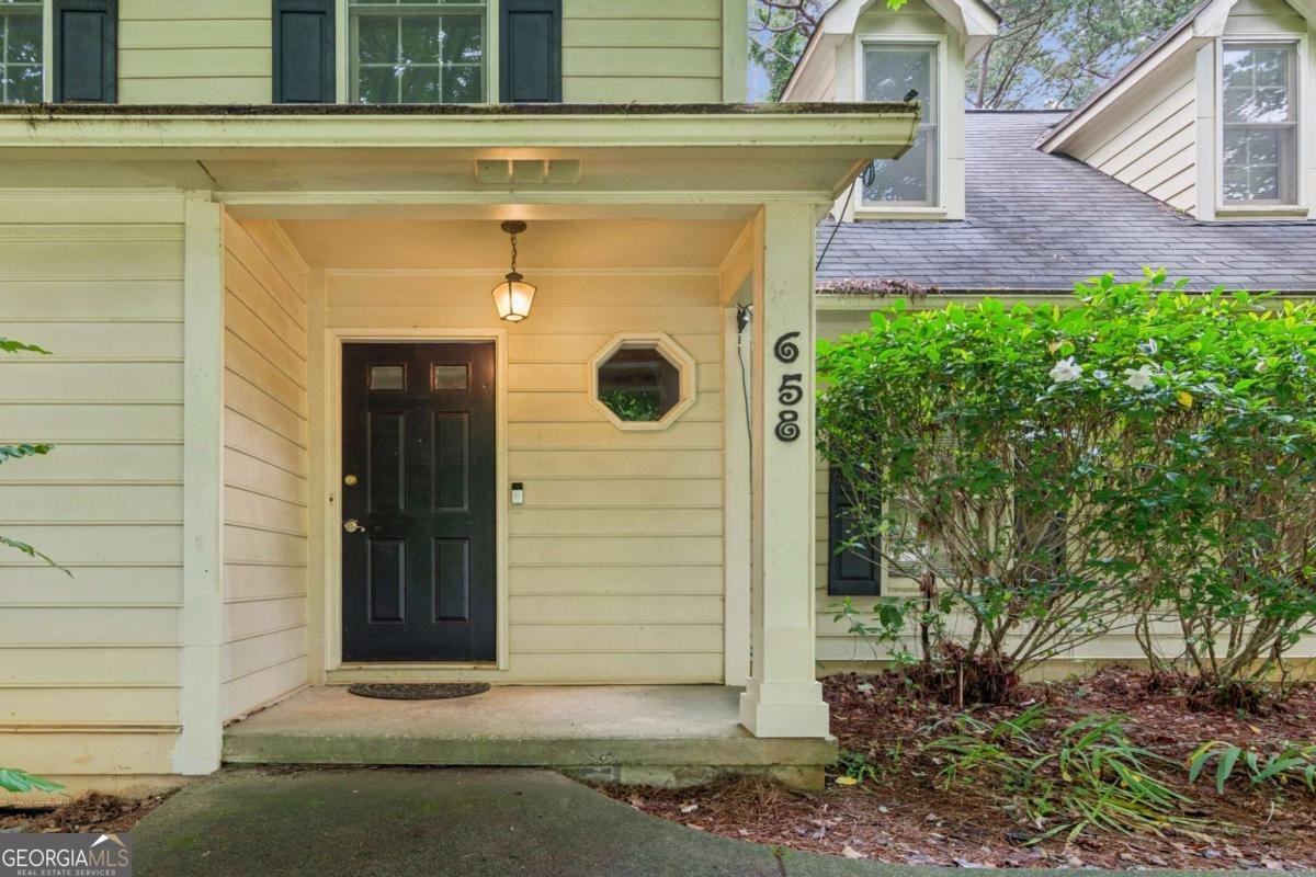 658 Slew Avenue Lawrenceville - 1