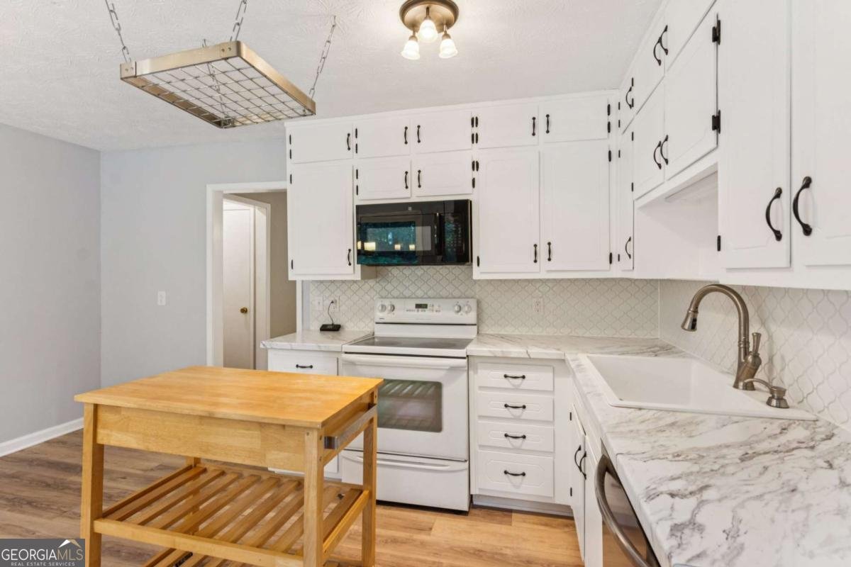 658 Slew Avenue Lawrenceville - 10