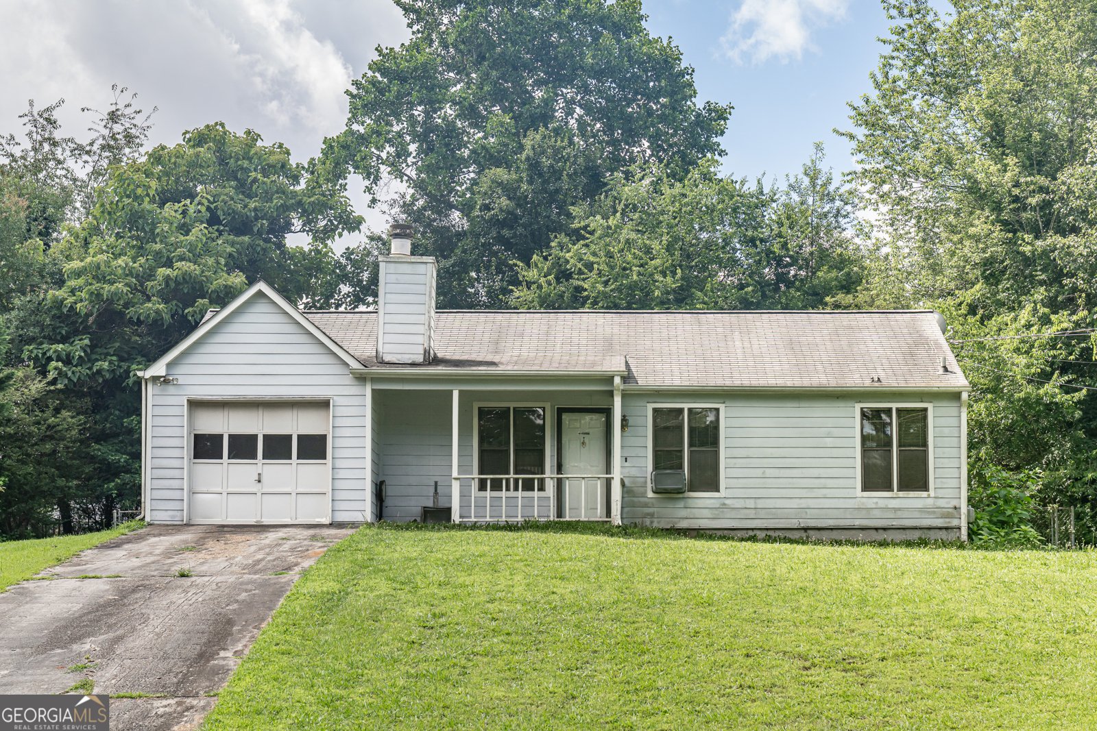 504 Azalea Court Woodstock - 1