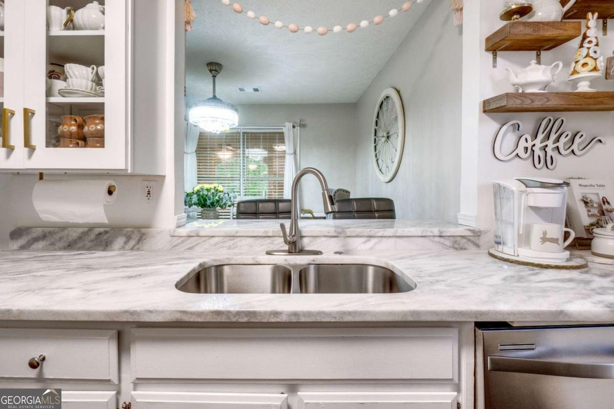 1029 MEGAN Court Sugar Hill - 14