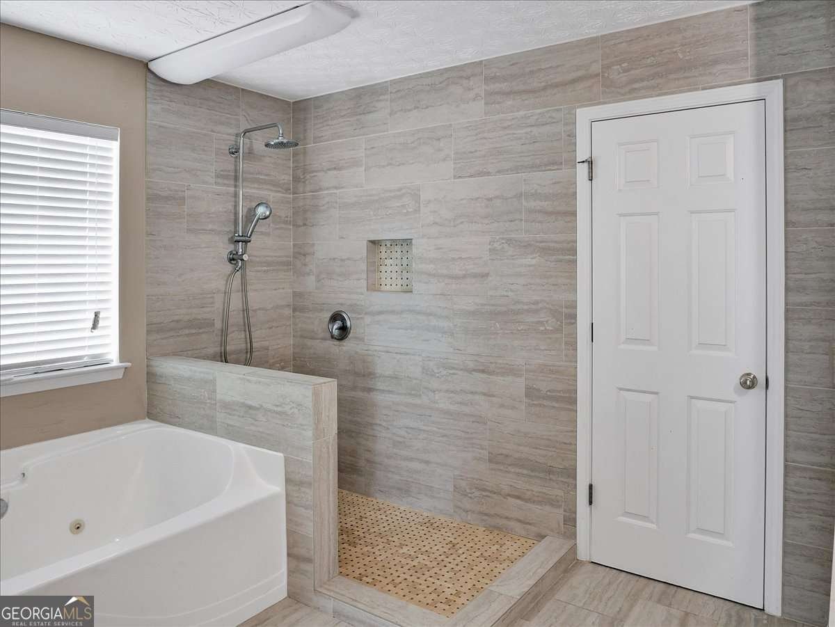 3725 Crescent Walk Lane Suwanee - 12
