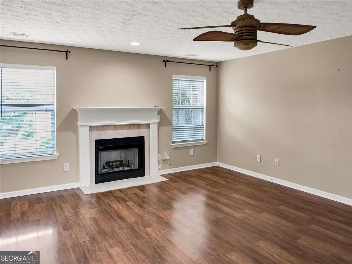 3725 Crescent Walk Lane Suwanee - 5