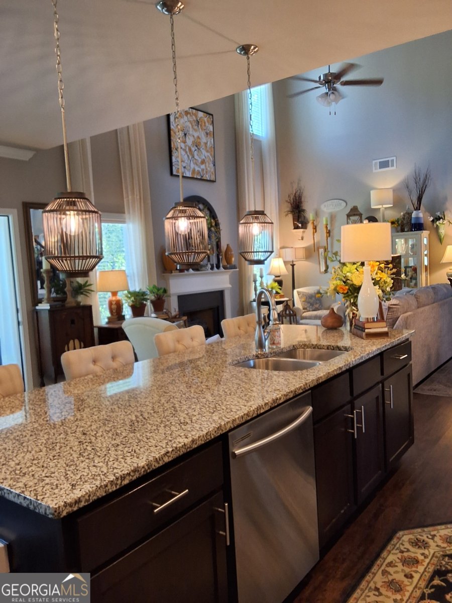 5920 Waterton Court Gainesville - 24