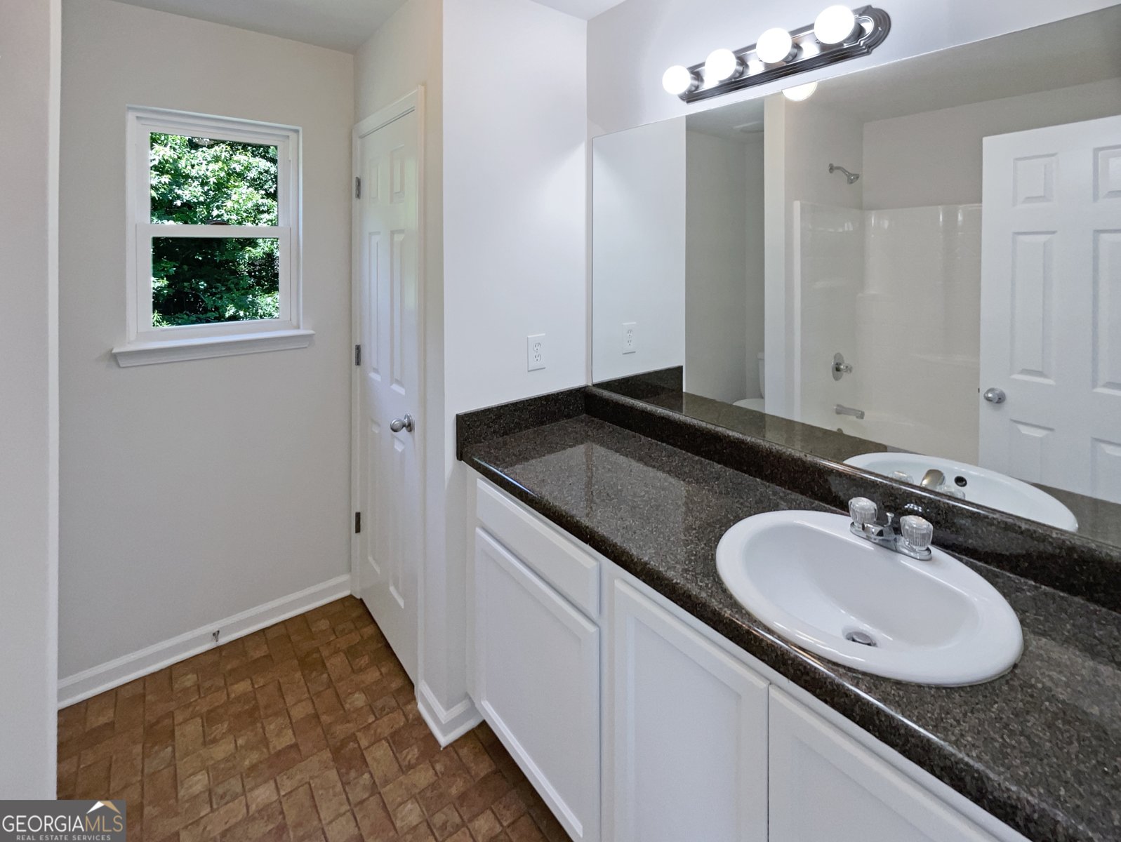 651 651 Walnut Woods Drive Braselton - 41
