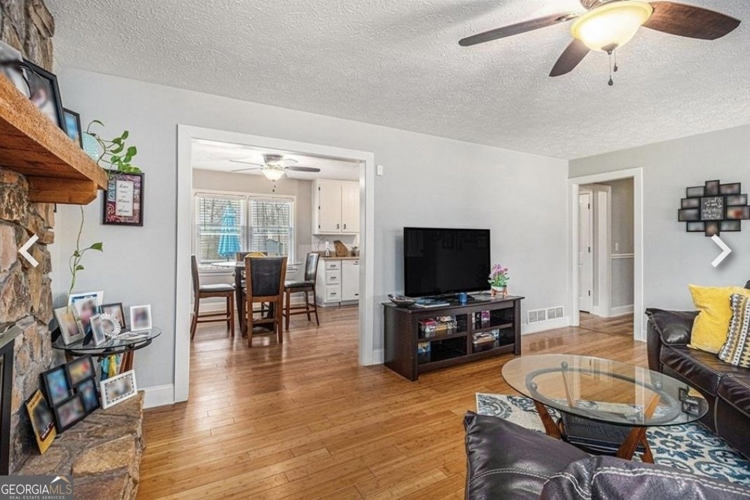 4352 Treeline Way Douglasville - 4