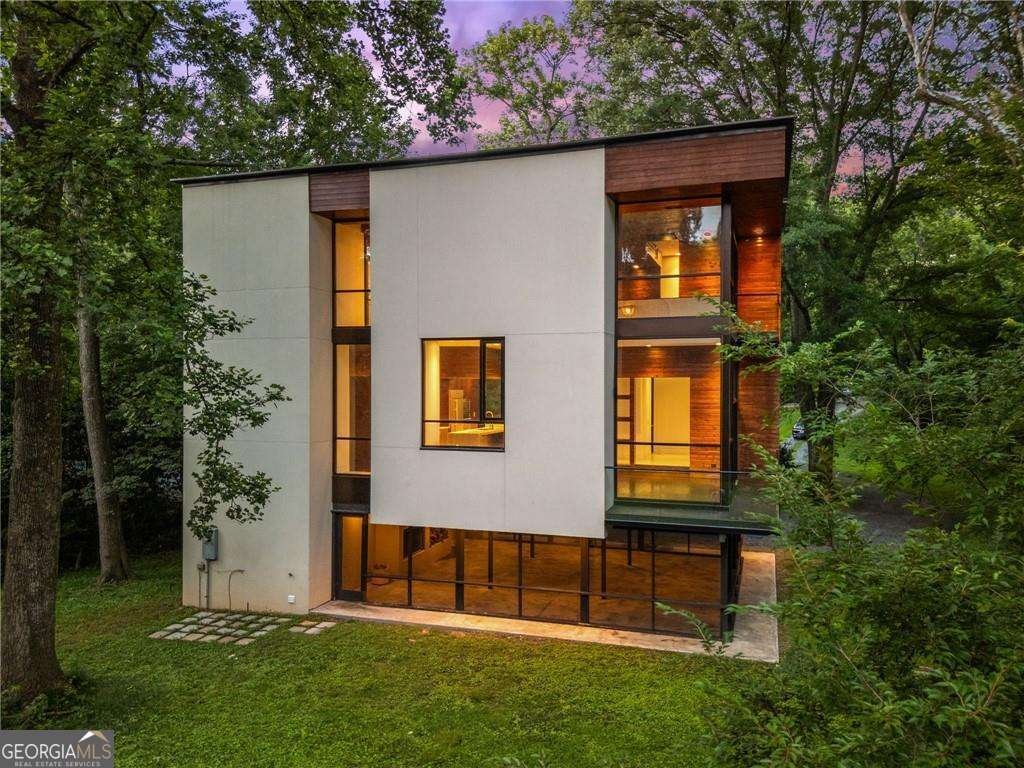 2105 Fairhaven Circle Atlanta - 1