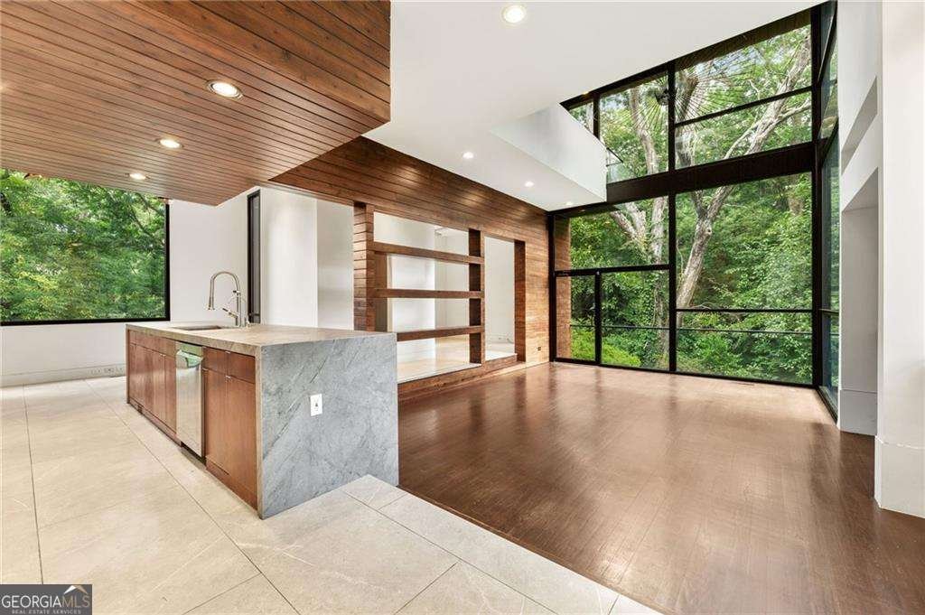 2105 Fairhaven Circle Atlanta - 21