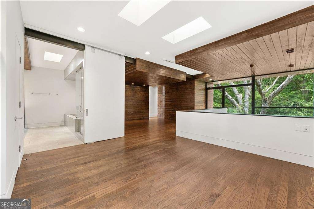 2105 Fairhaven Circle Atlanta - 27