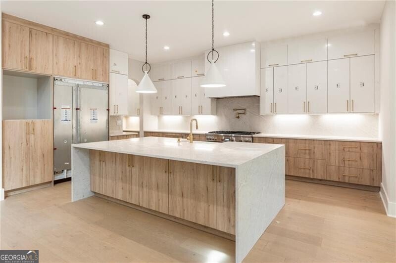 15792 Thompson Road Milton - 17