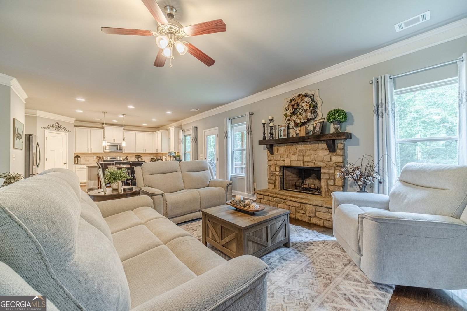 545 Jefferson Boulevard Jefferson - 16