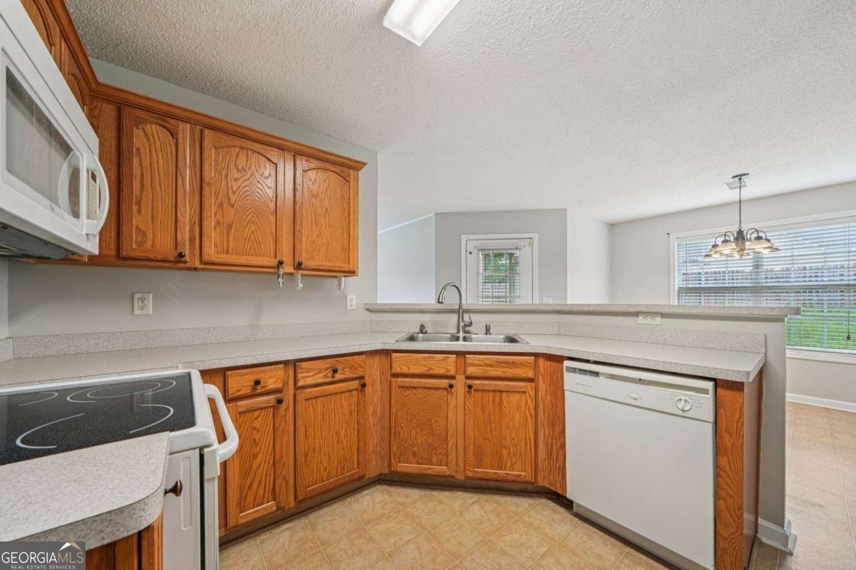 237 Raventree Lane Griffin - 14
