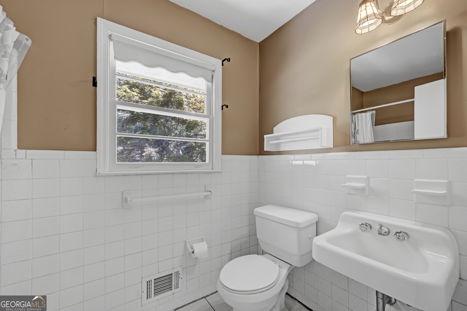 3746 Gladney Drive Atlanta - 19