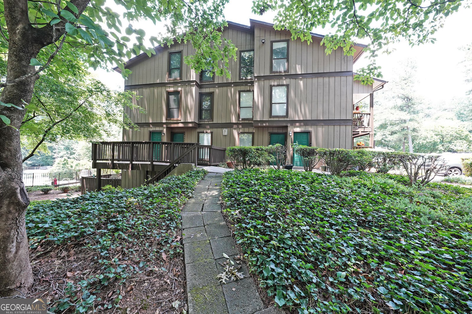 3907 Cedar Circle Tucker - 34