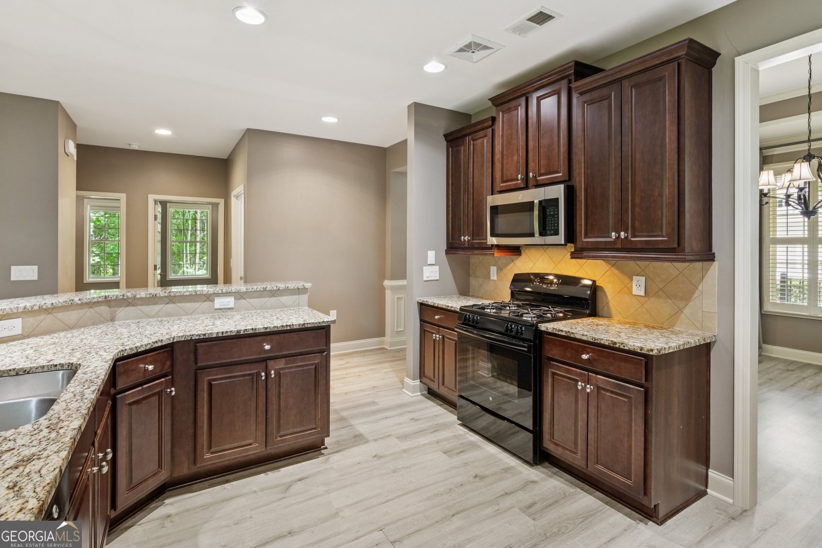 328 Shade Tree Circle Woodstock - 15