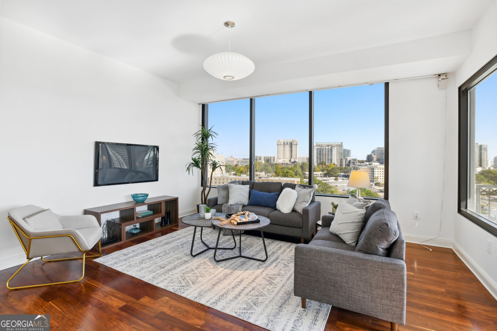 2828 Peachtree Road Atlanta - 12