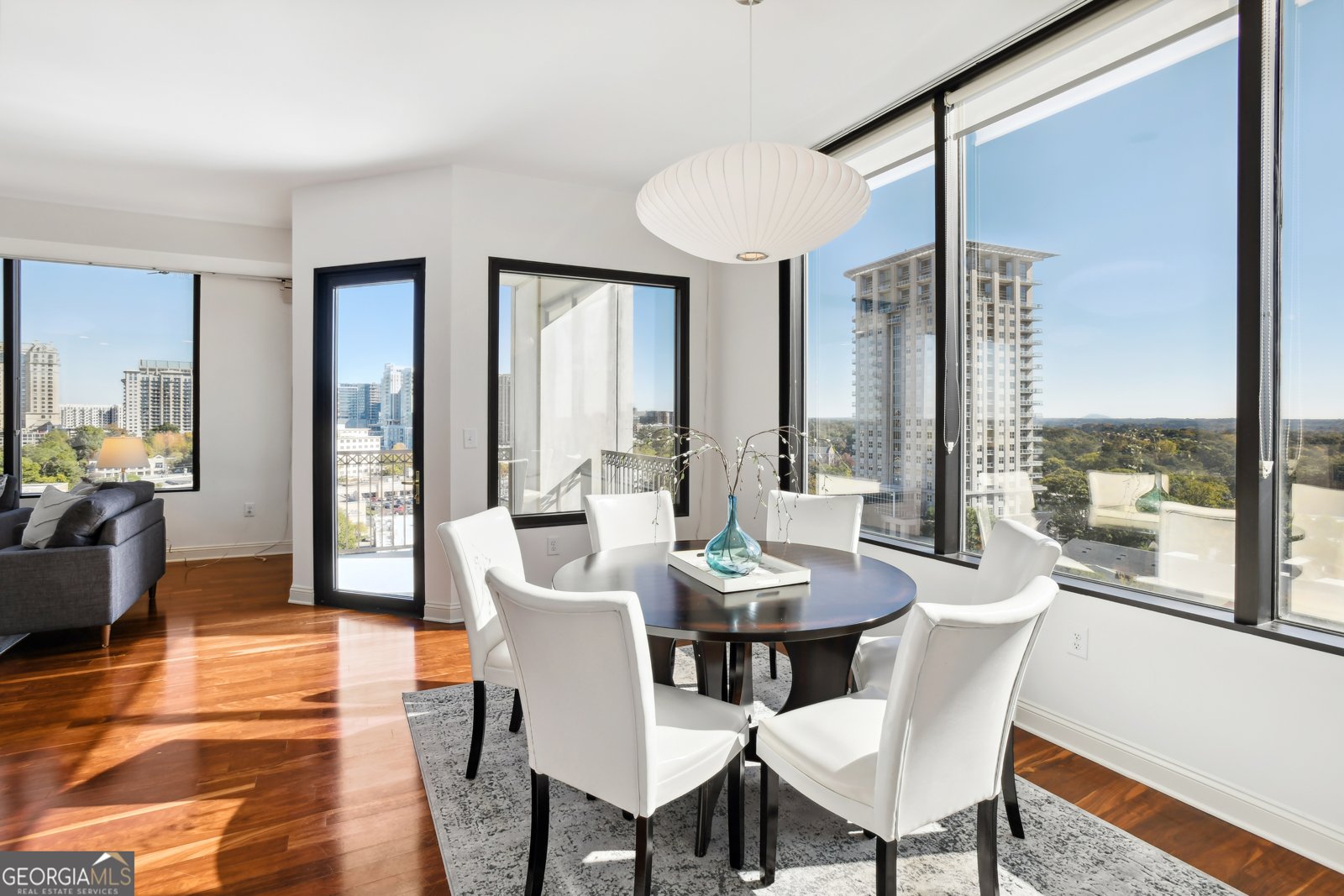 2828 Peachtree Road Atlanta - 17