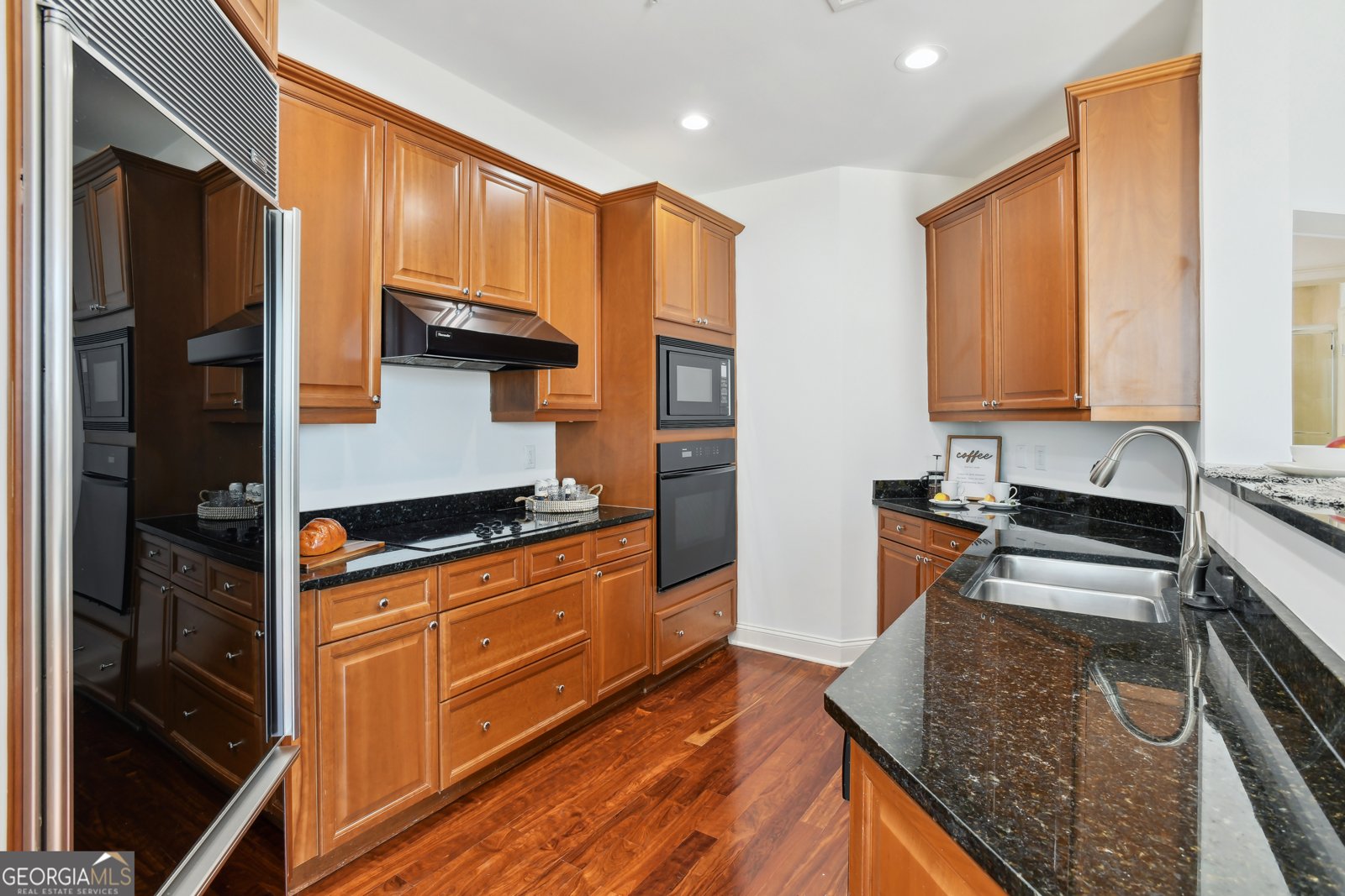 2828 Peachtree Road Atlanta - 23