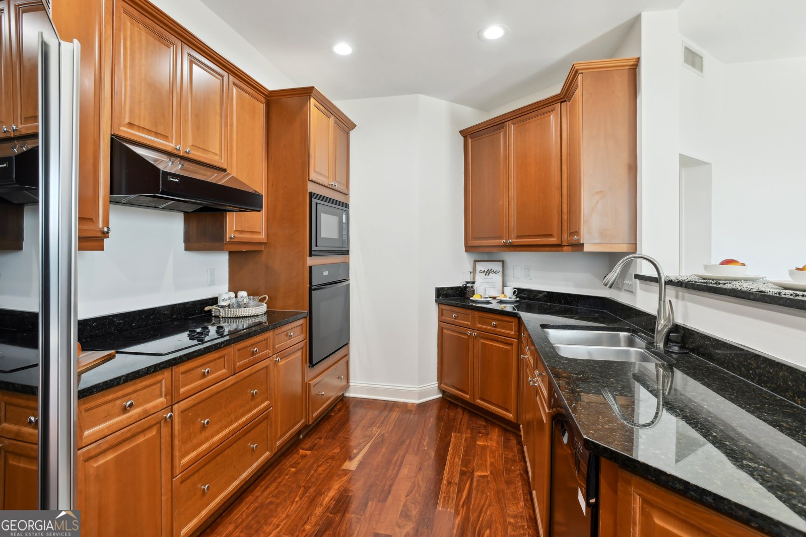 2828 Peachtree Road Atlanta - 24