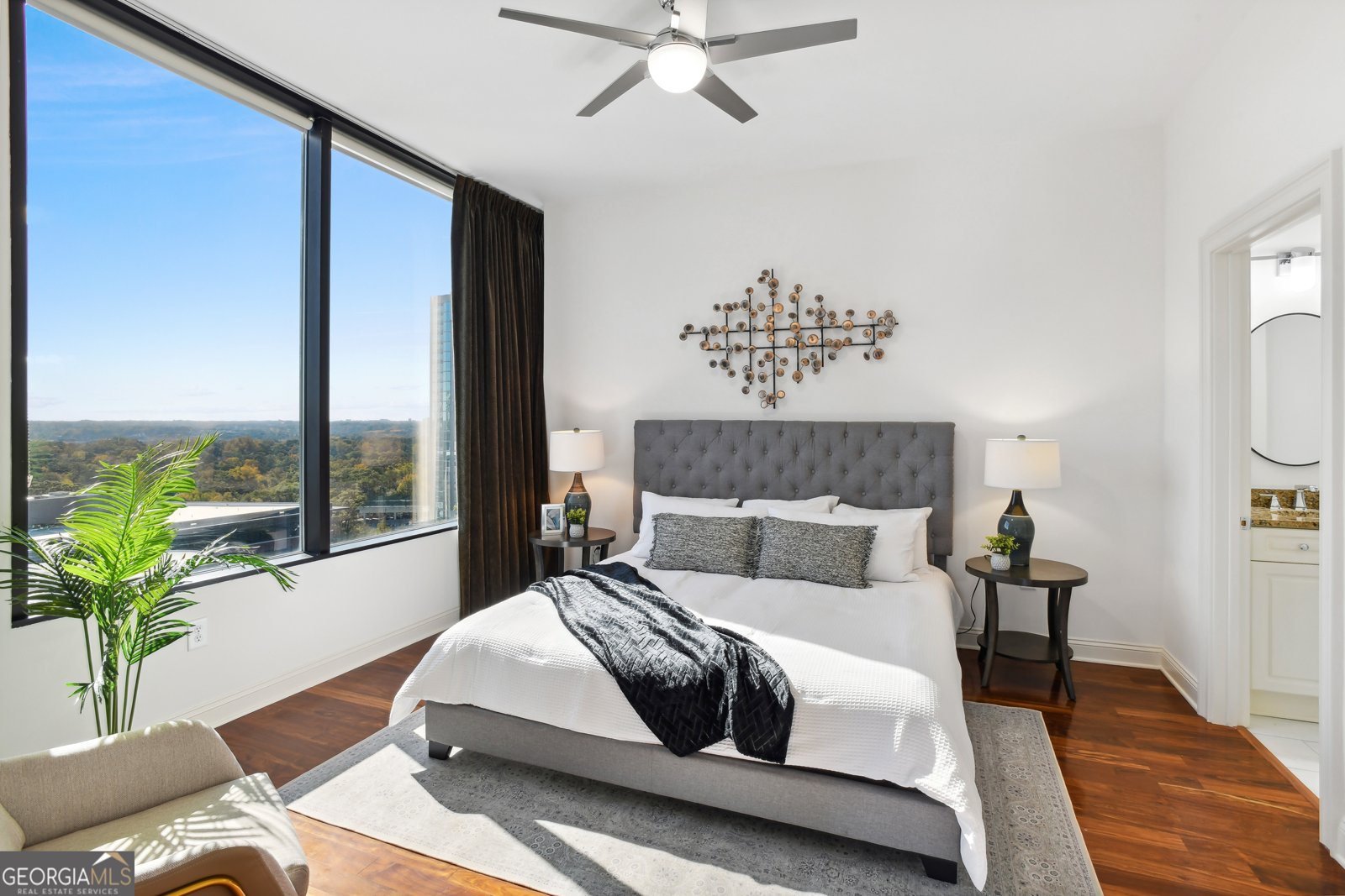 2828 Peachtree Road Atlanta - 26