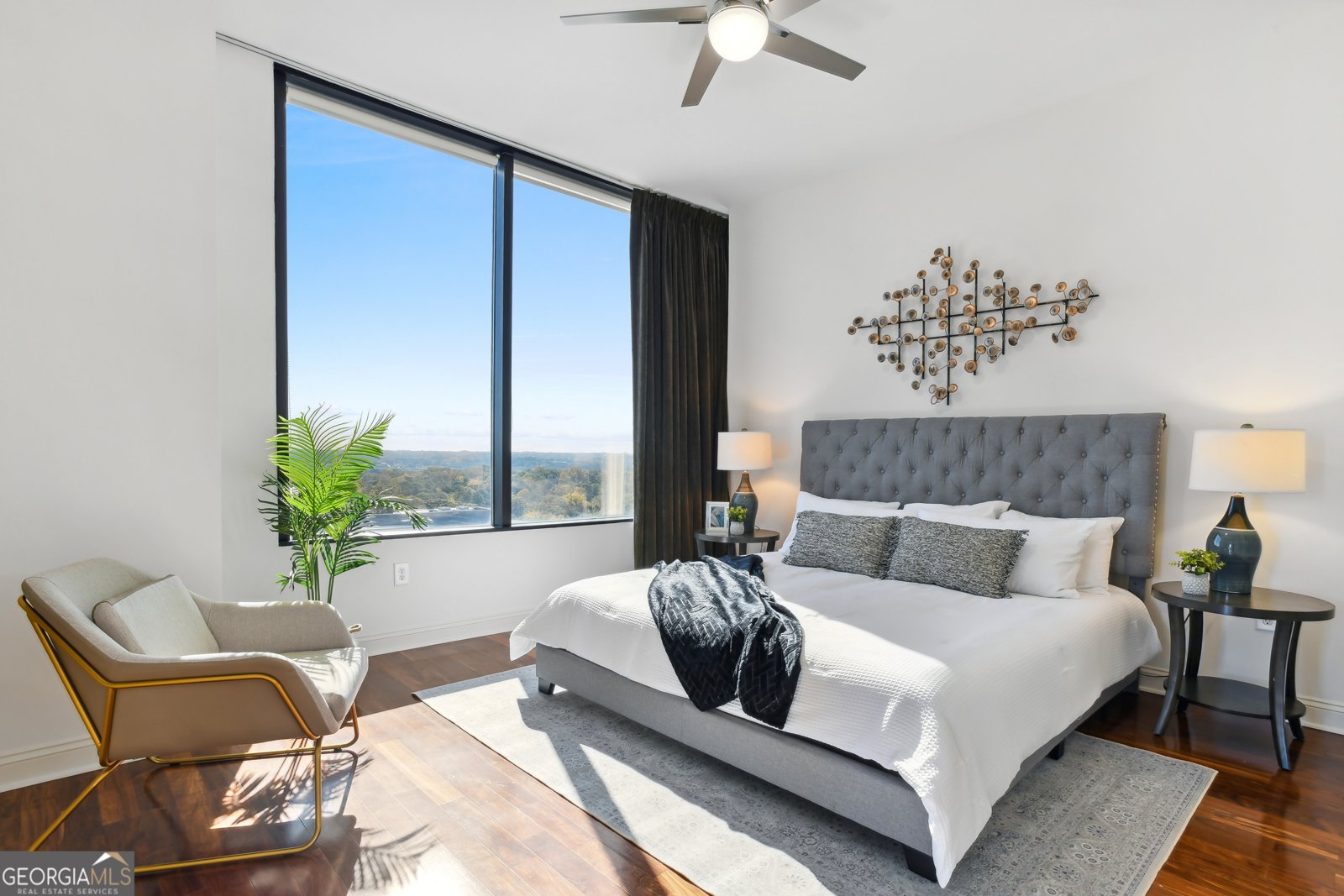 2828 Peachtree Road Atlanta - 27