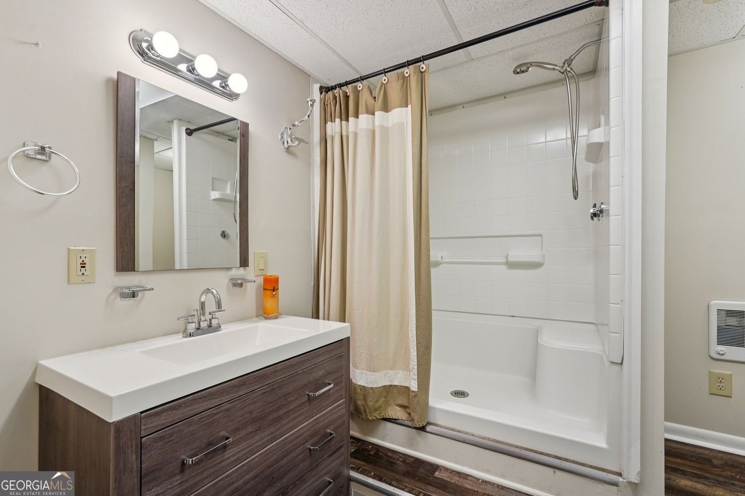 205 Pine Lake Drive Cumming - 77