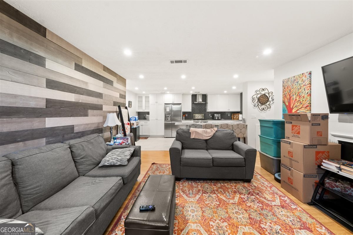 2110 Augusta Drive Marietta - 4