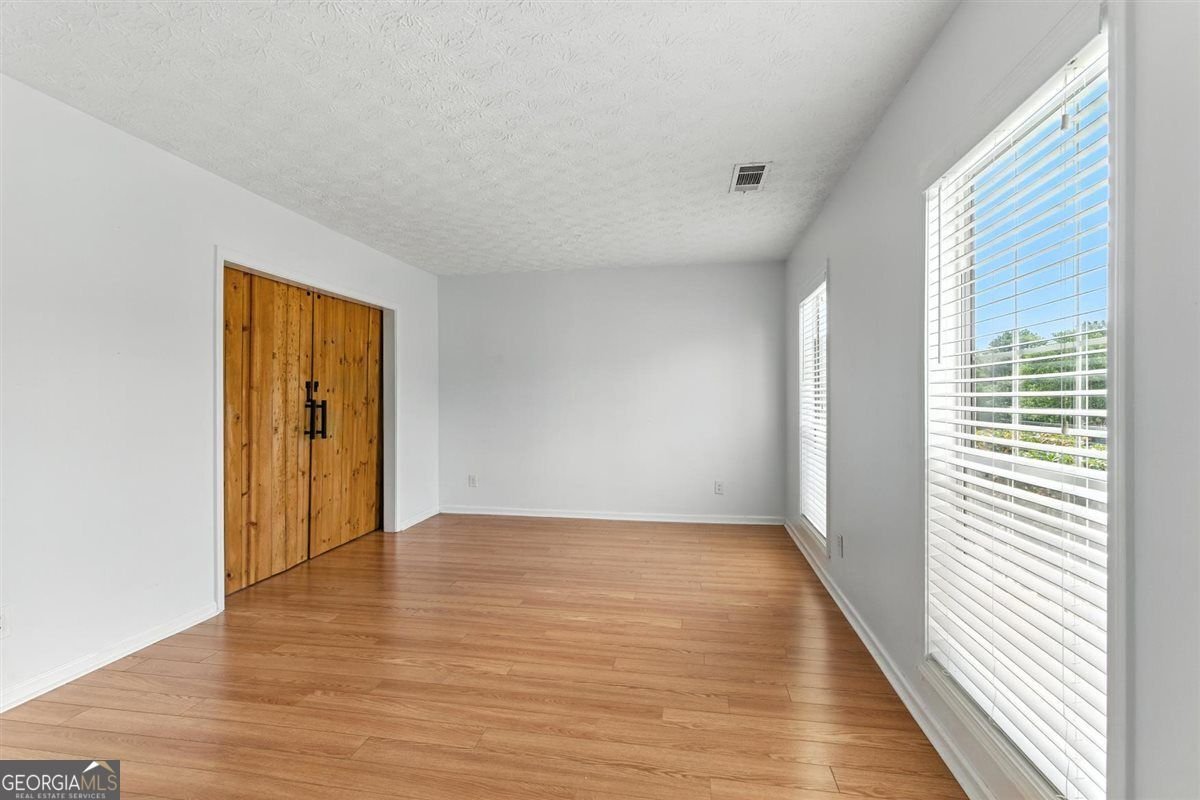 150 Crestworth Xing Powder Springs - 14