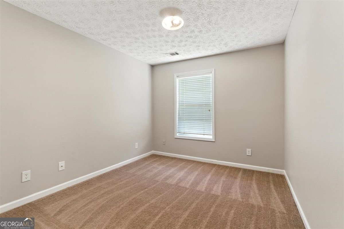 150 Crestworth Xing Powder Springs - 24