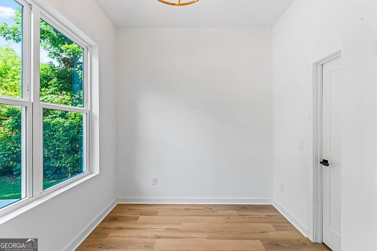 1835 Taylor Avenue East Point - 10