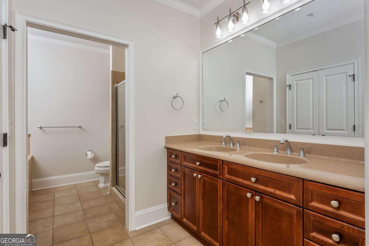 825 825 Highland Lane Atlanta - 19