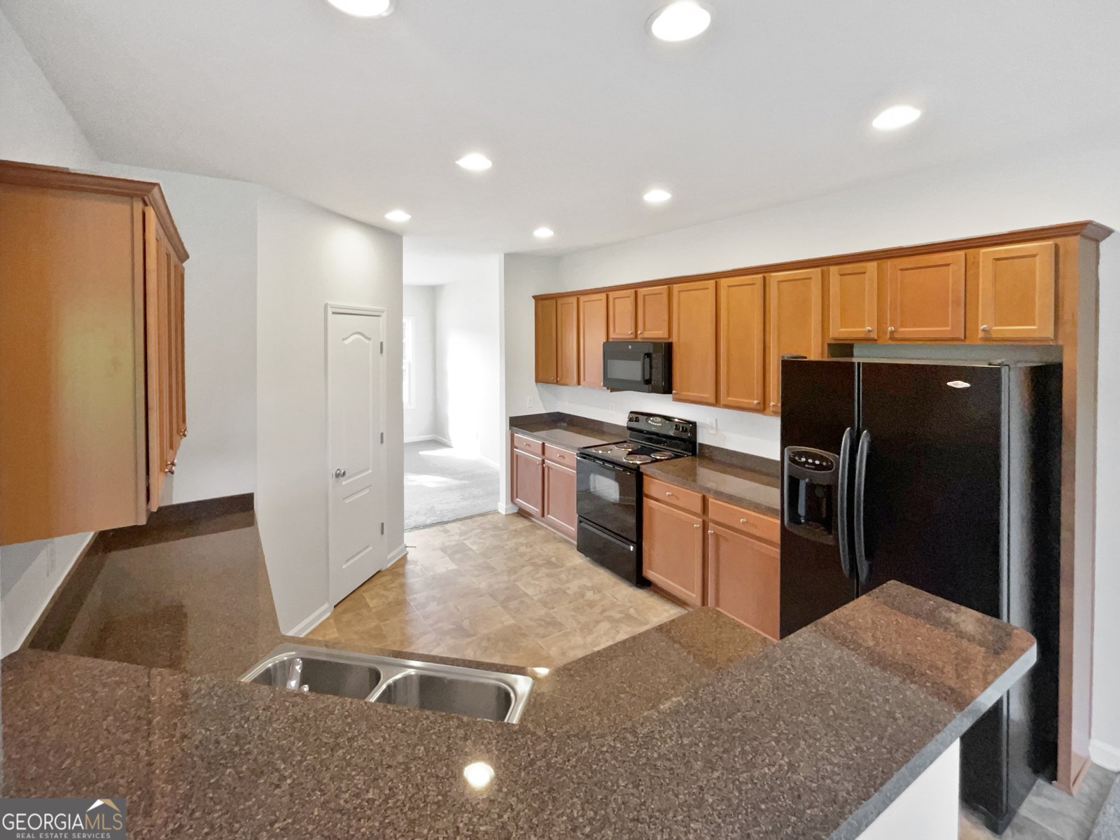 2438 Suwanee Pointe Drive Lawrenceville - 19