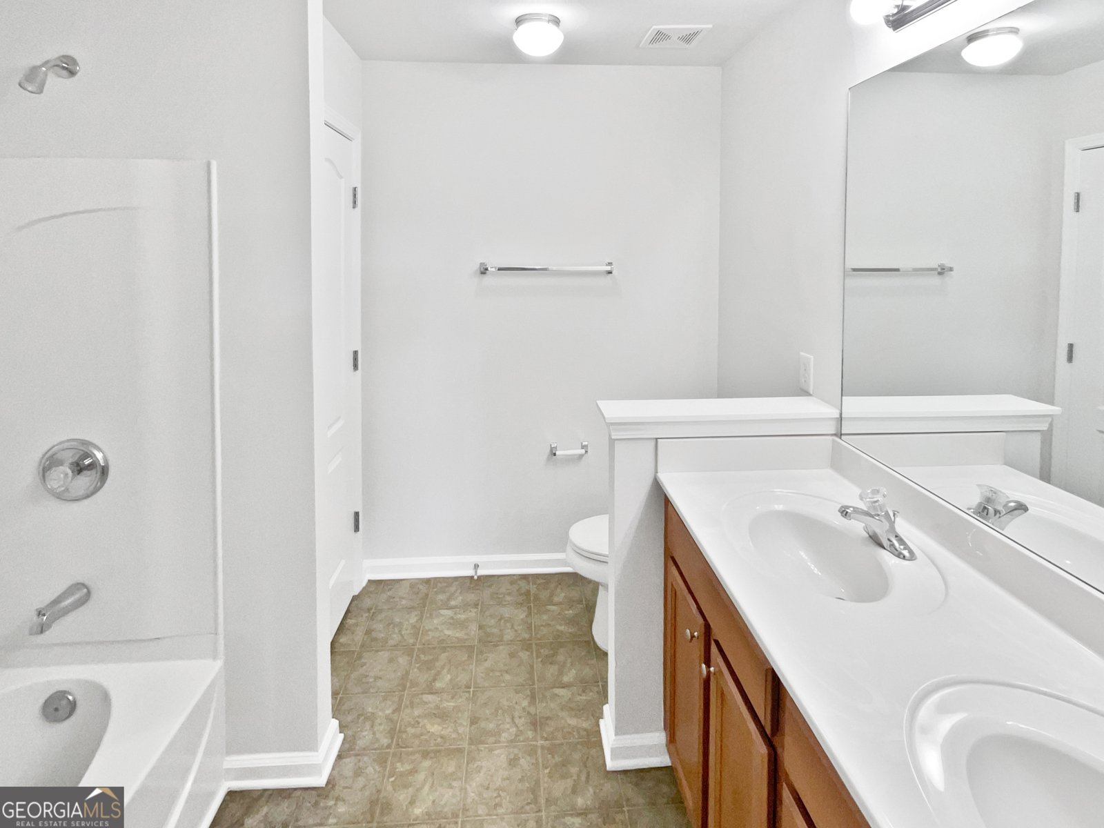 2438 Suwanee Pointe Drive Lawrenceville - 7