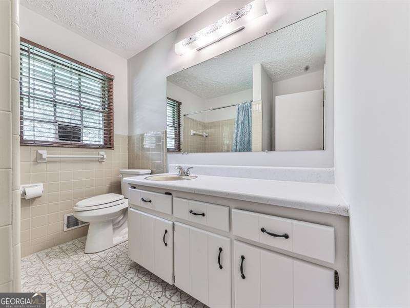 10381 Cherokee Drive Canton - 22