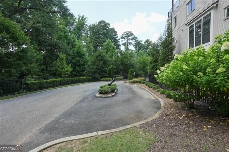 5836 Sandy Springs Circle Sandy Springs - 23
