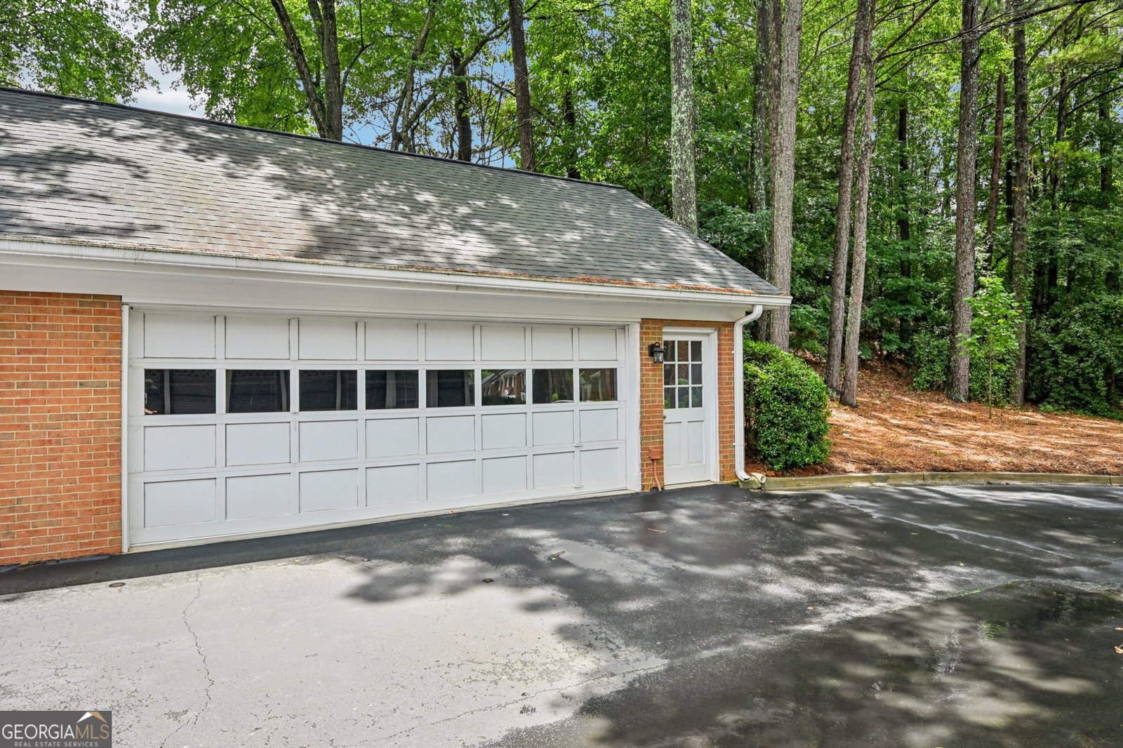 5427 Trentham Drive Atlanta - 34