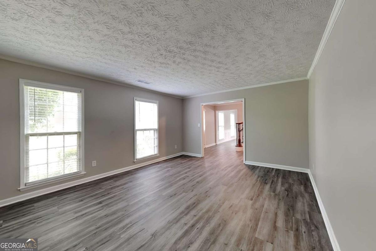 650 Lake Forest Court Roswell - 4