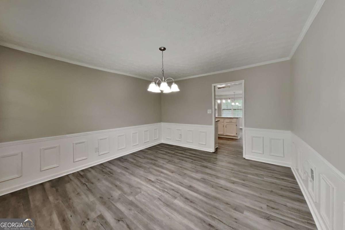 650 Lake Forest Court Roswell - 8