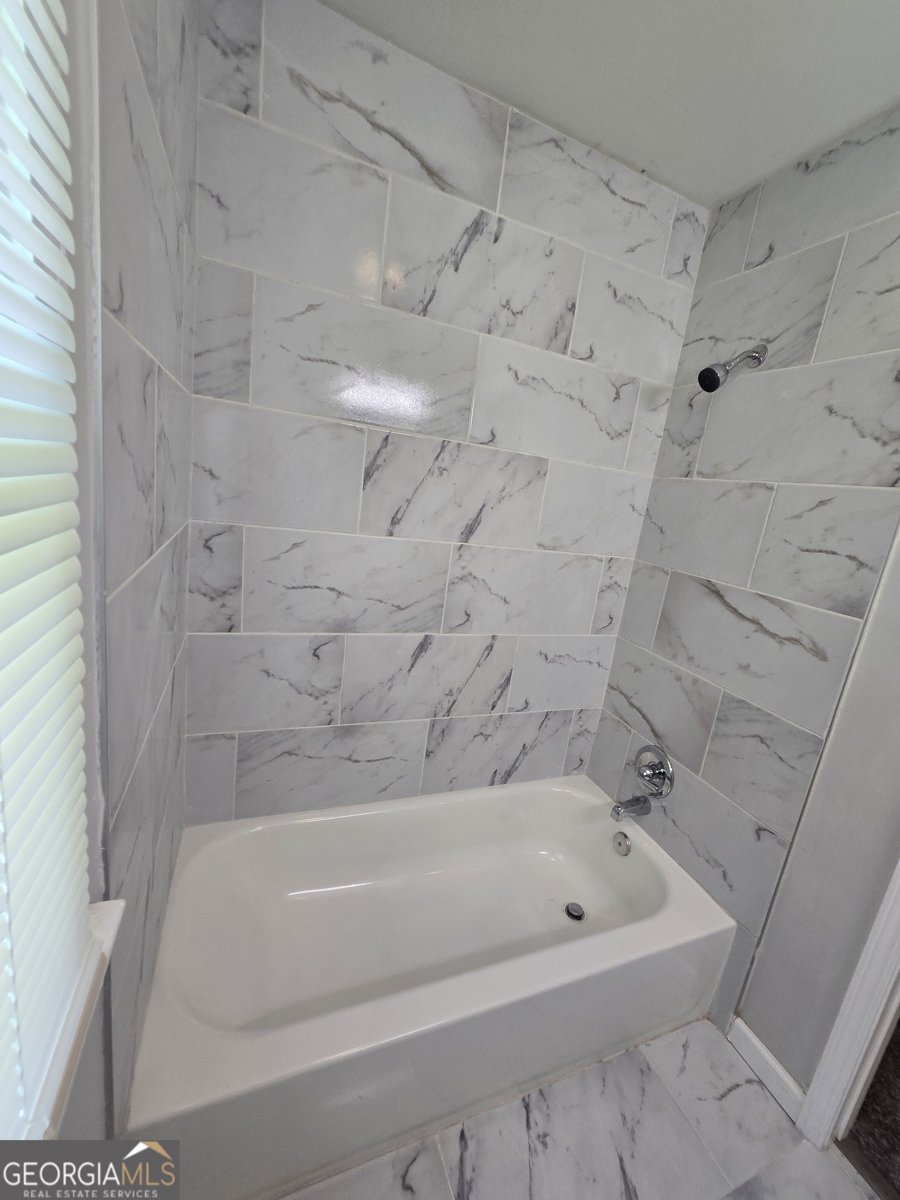993 Roosevelt Drive Atlanta - 13