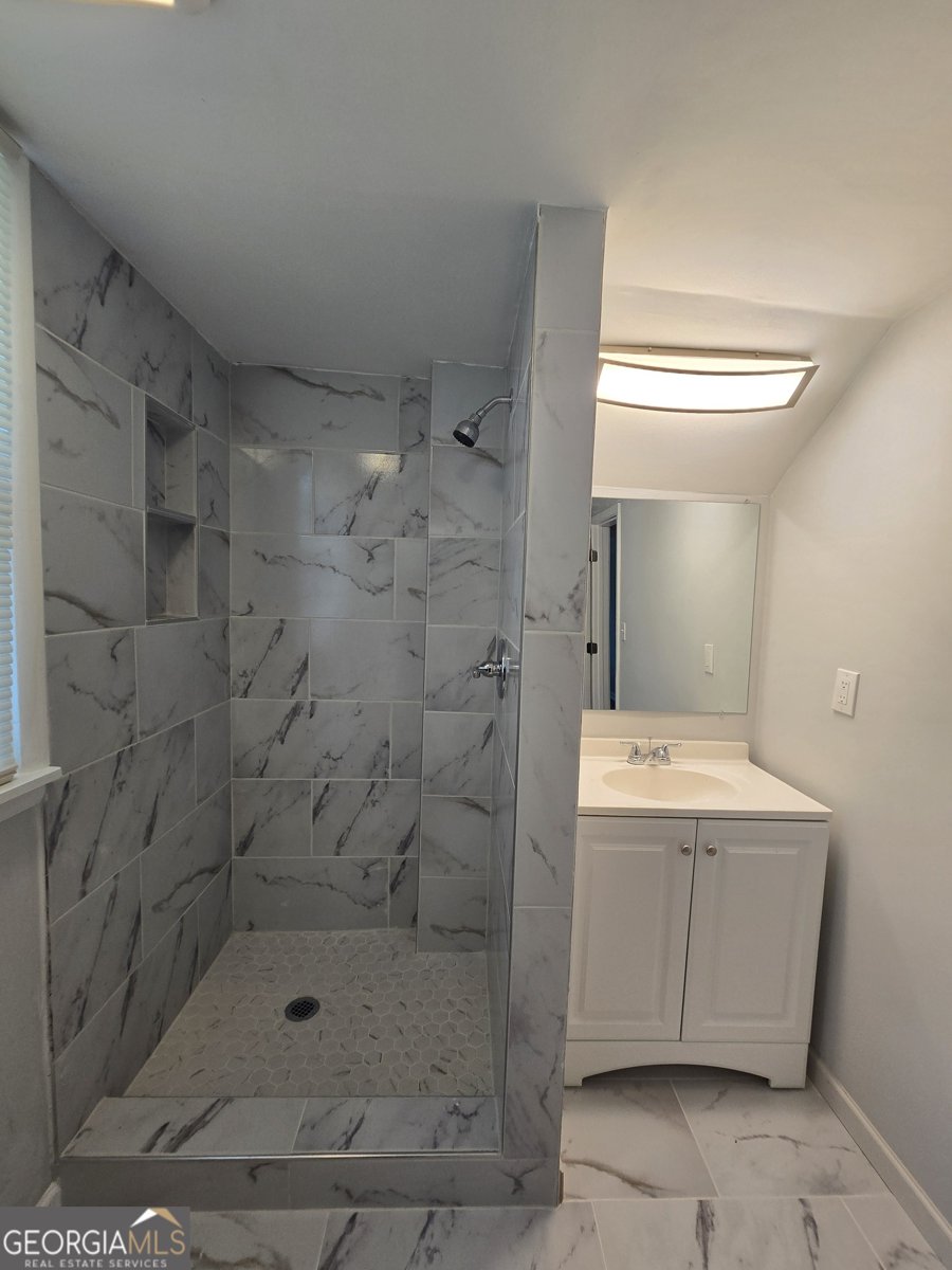 993 Roosevelt Drive Atlanta - 18