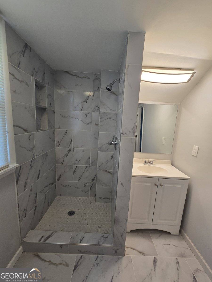 993 Roosevelt Drive Atlanta - 21