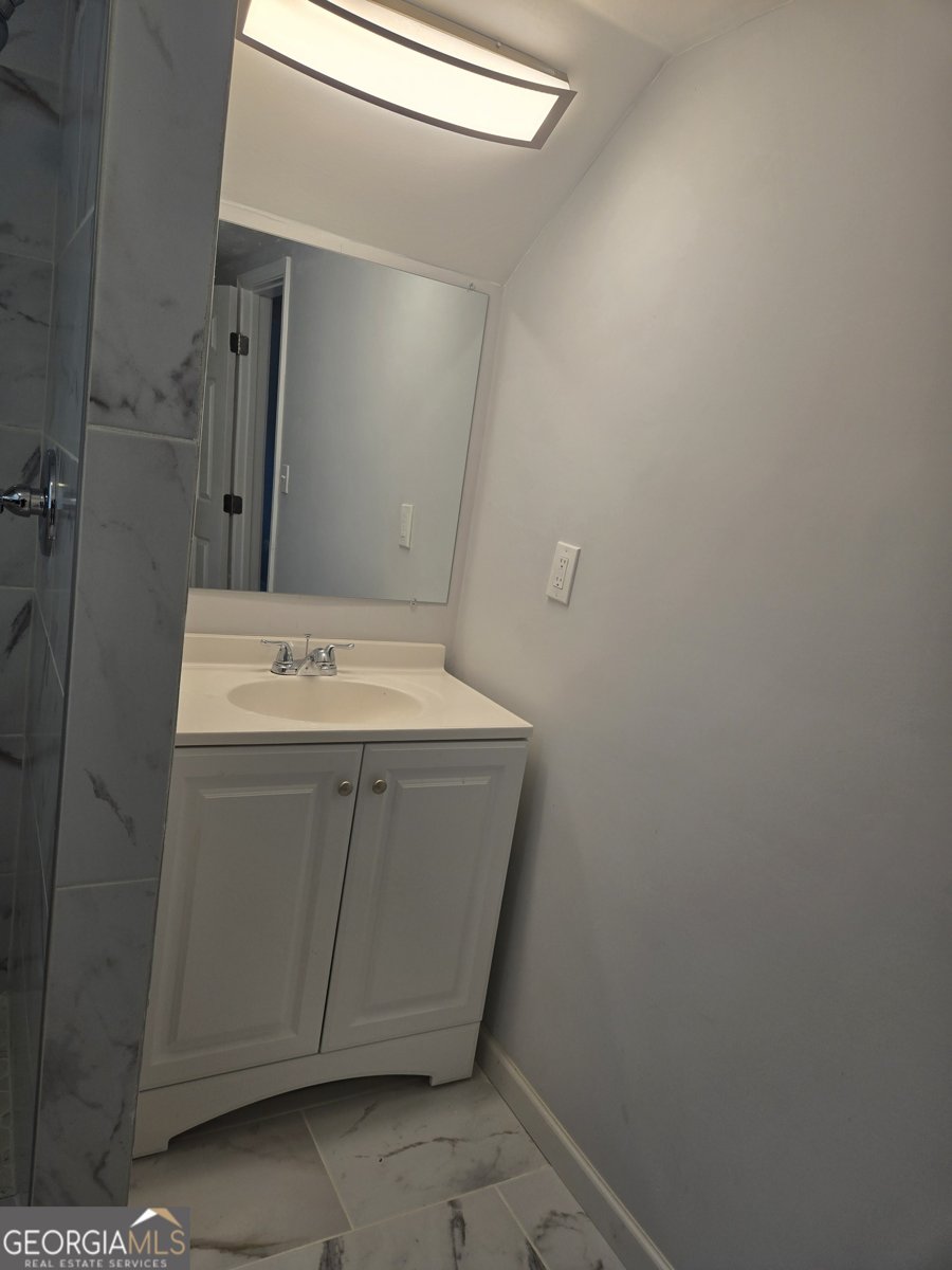 993 Roosevelt Drive Atlanta - 23