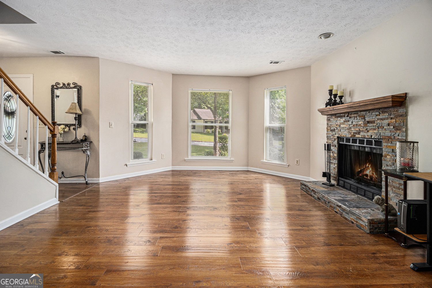5086 Woodbridge Trail Stone Mountain - 4